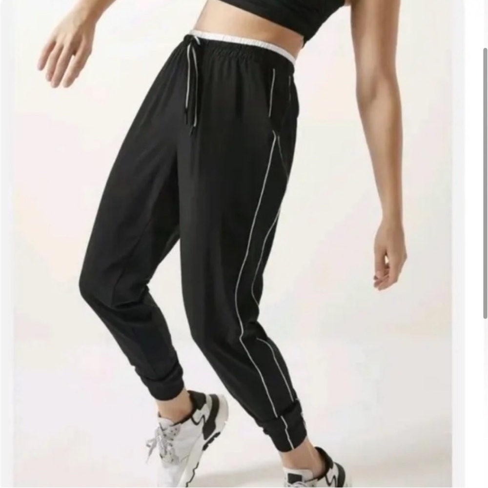 Athleta Brooklyn jogger 6 white trim - Picture 1 of 9